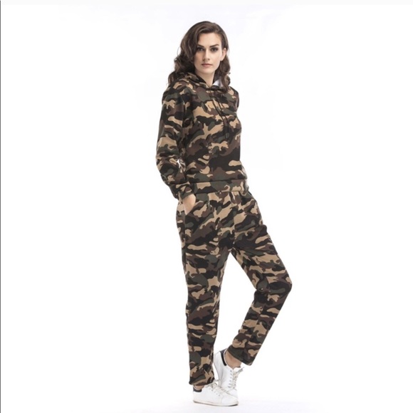 Two piece Hoodie with Trousers camouflage - Picture 5 of 9